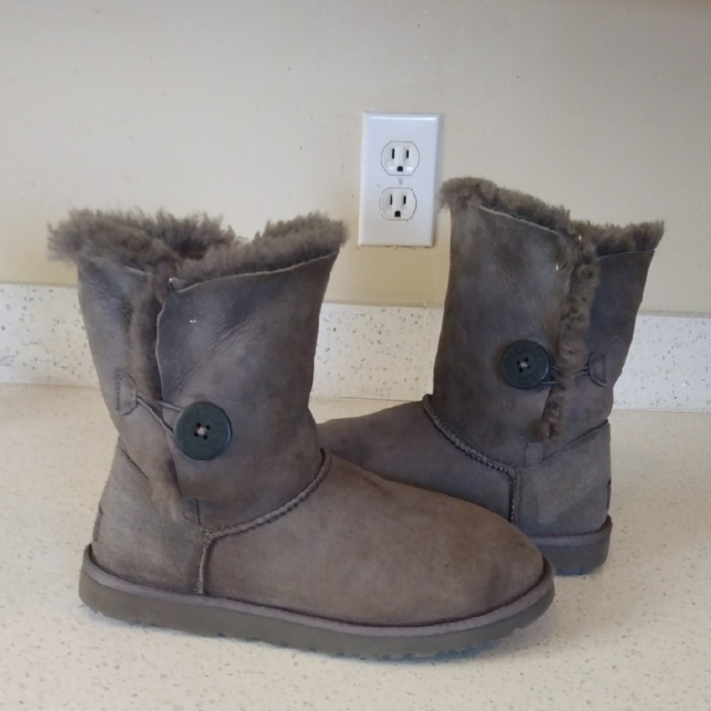 UGG. Boos